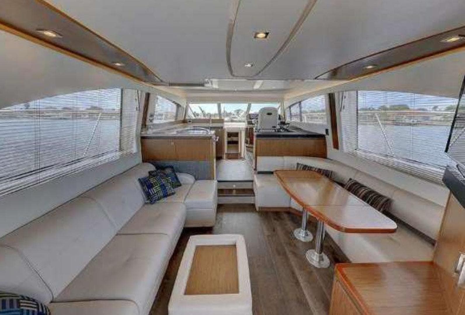 2017 Sea Ray Fly 510