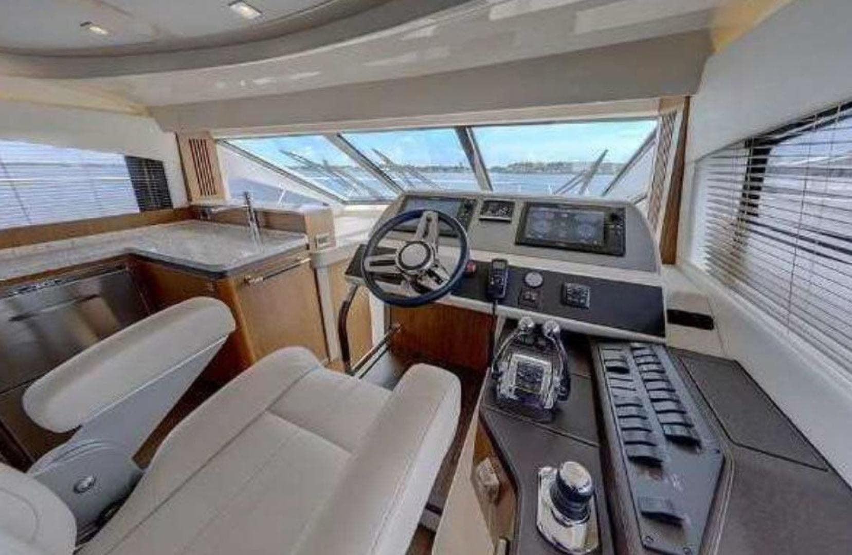 2017 Sea Ray Fly 510